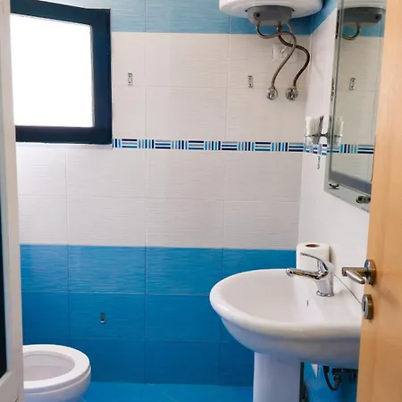 Azure Apartment *