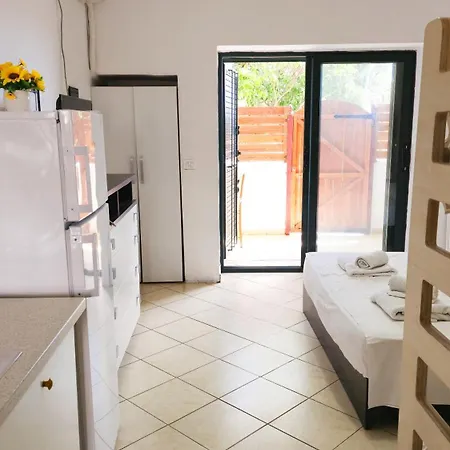 Azure Apartment Dhermi