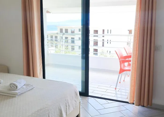 Azure Apartamento Dhërmi